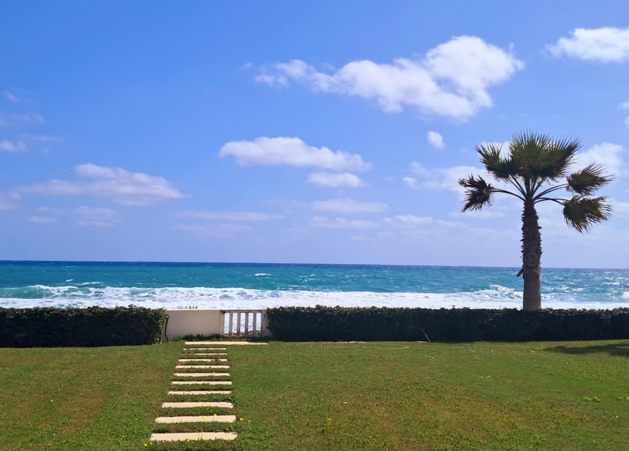 Beni Khiar El Maamoura Location vacances Maisons Maamoura loue villa meuble pieds dans l'eau