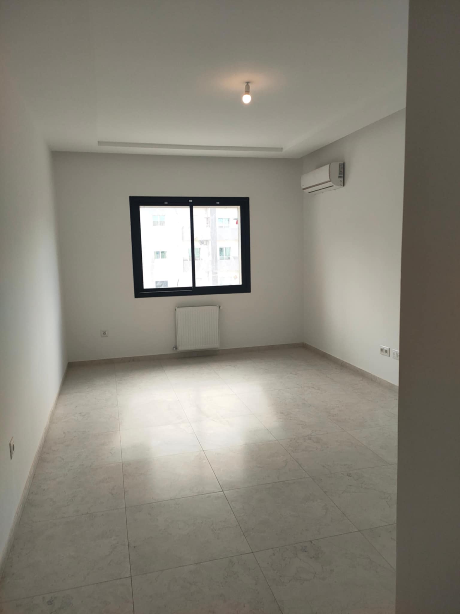 La Marsa El Aouina Location Appart. 3 pices S plus 2 wahat pour couple