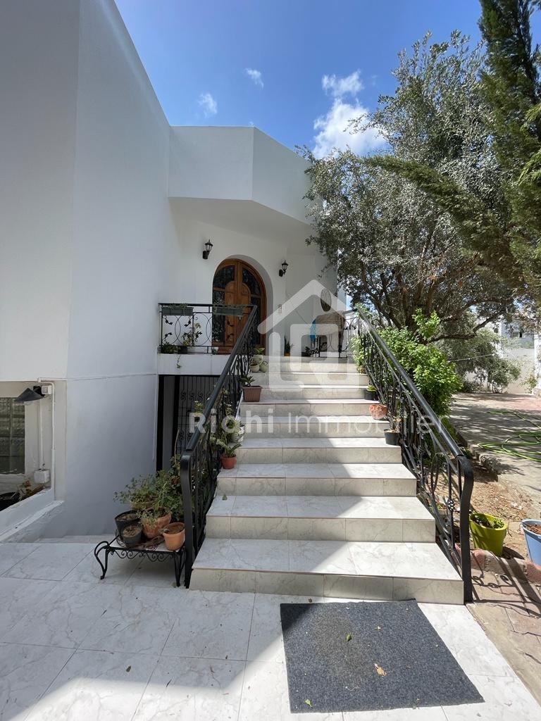 Megrine Megrine Chaker Location Maisons Ville s4 a megrine