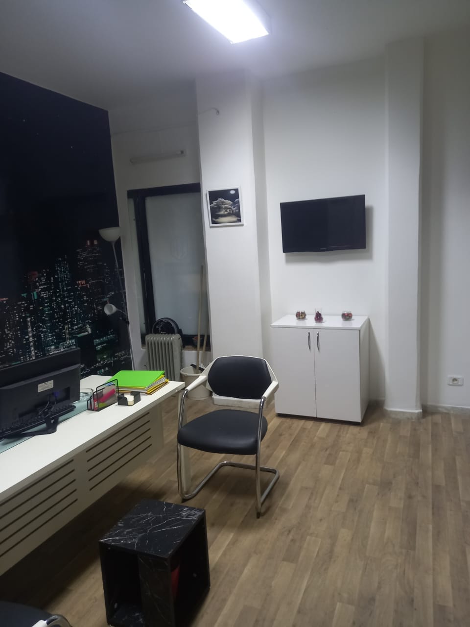 Bab Bhar Habib Thameur Location Surfaces Bureau centre galaxy lafayette