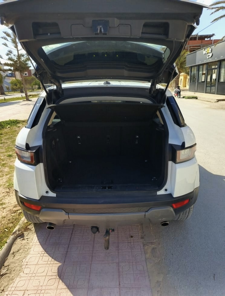 Ariana Ville Ariana Land-Rover Range Range rover evoque diesel