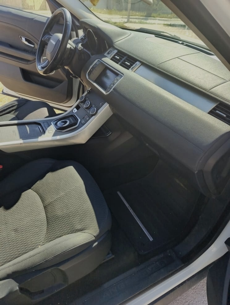 Ariana Ville Ariana Land-Rover Range Range rover evoque diesel
