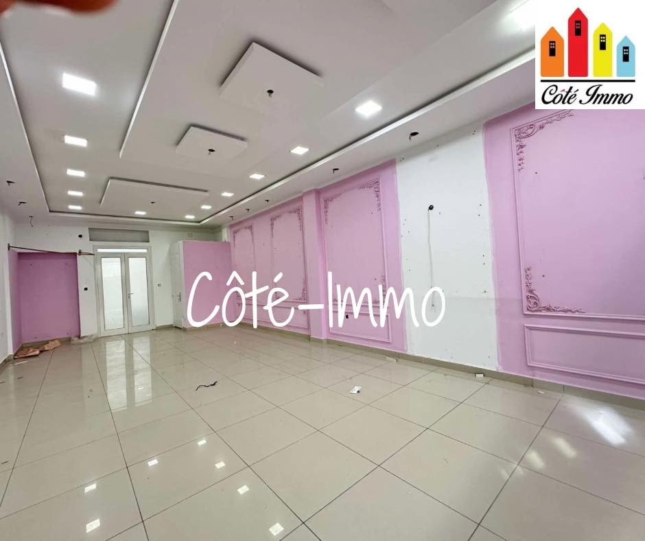 Ezzahra Ezzahra Location Surfaces Local commercial