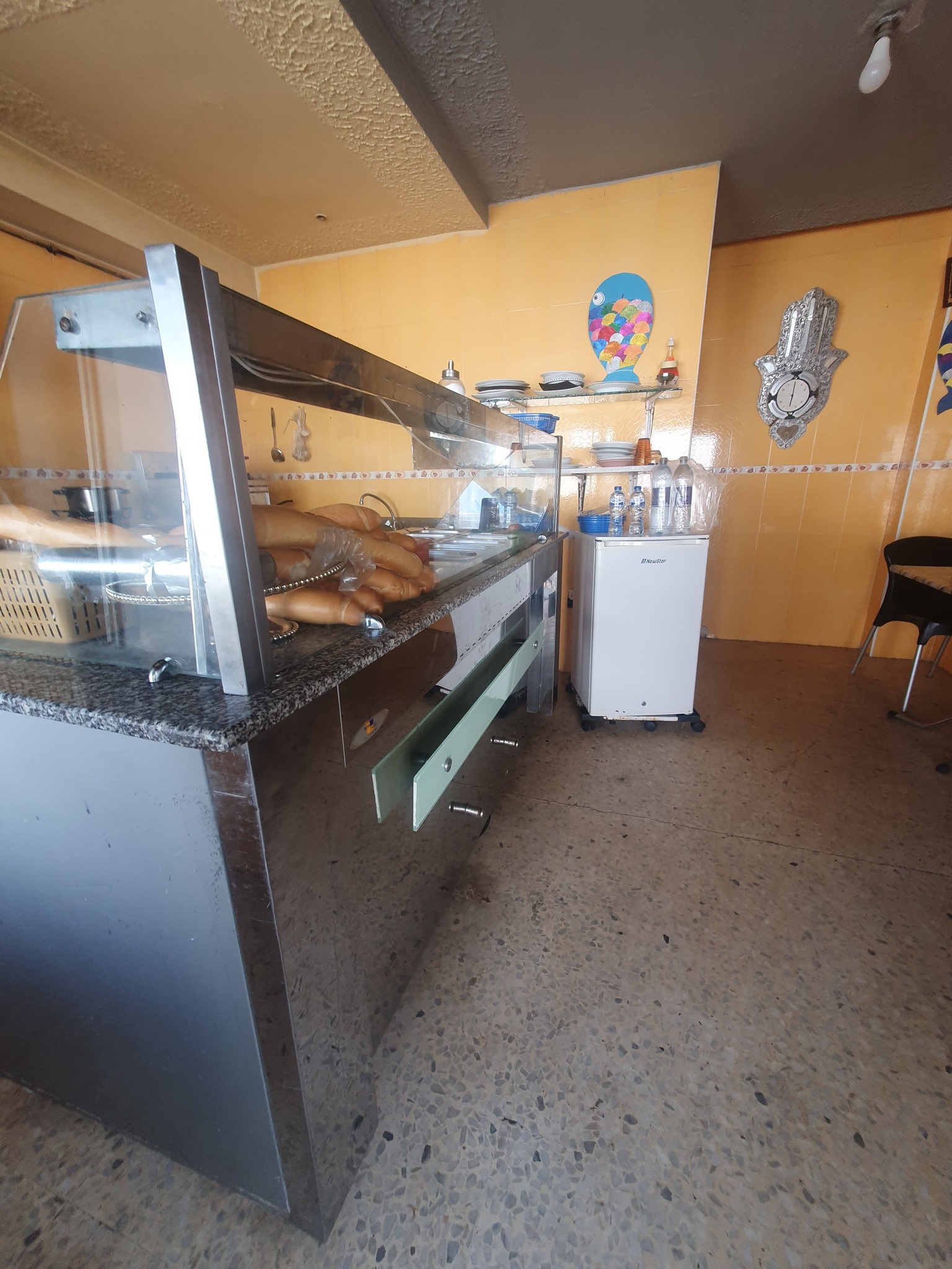 El Menzah El Manar 2 Location Surfaces Restaurant a manar 2
