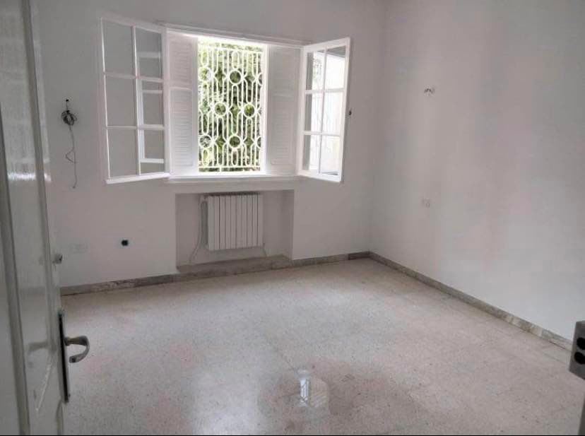 El Menzah El Manar 2 Location Appart. 4 pices tage de villa rdc s3 situ  manar 3