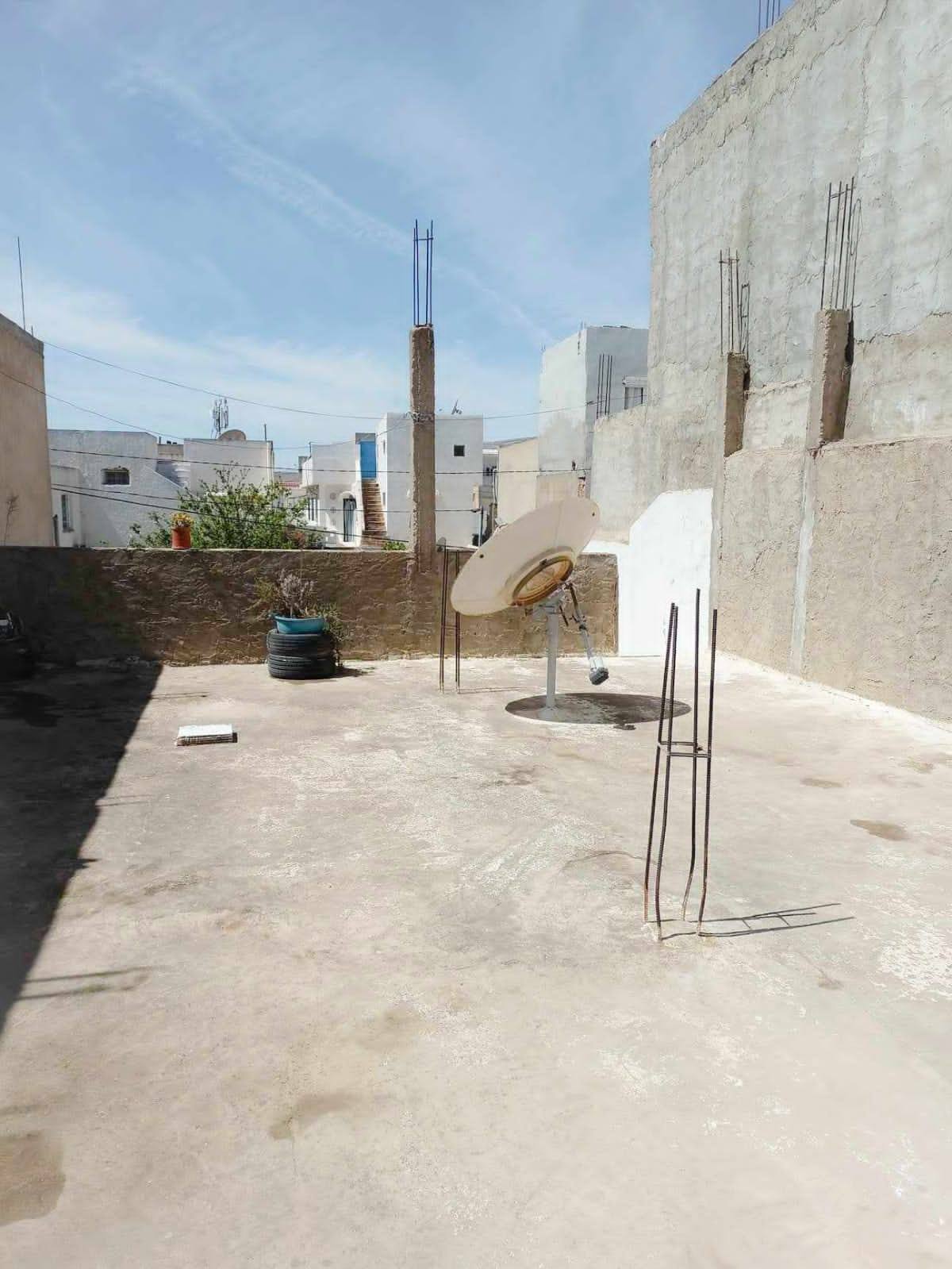 La Soukra Dar Fadhal Location Maisons tage de villa s2 situ  dar fadhal soukra