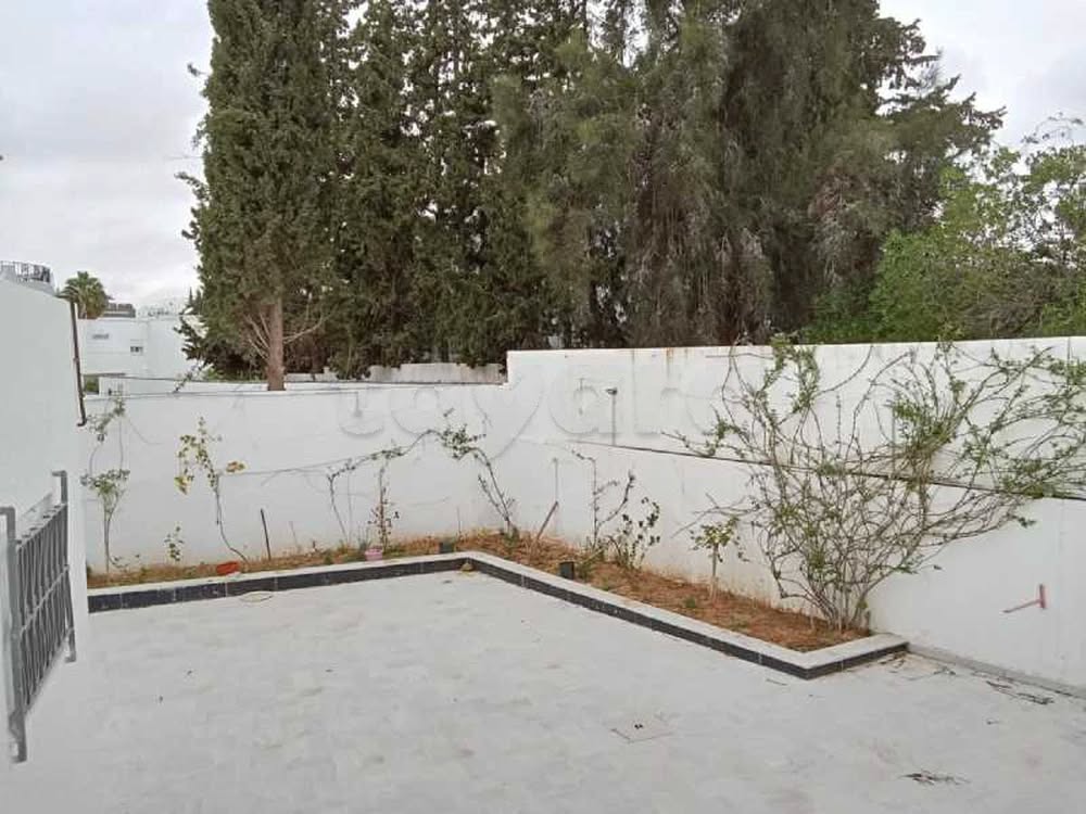 Ariana Ville El Menzah 6 Location Maisons S3 situ  menzah 6