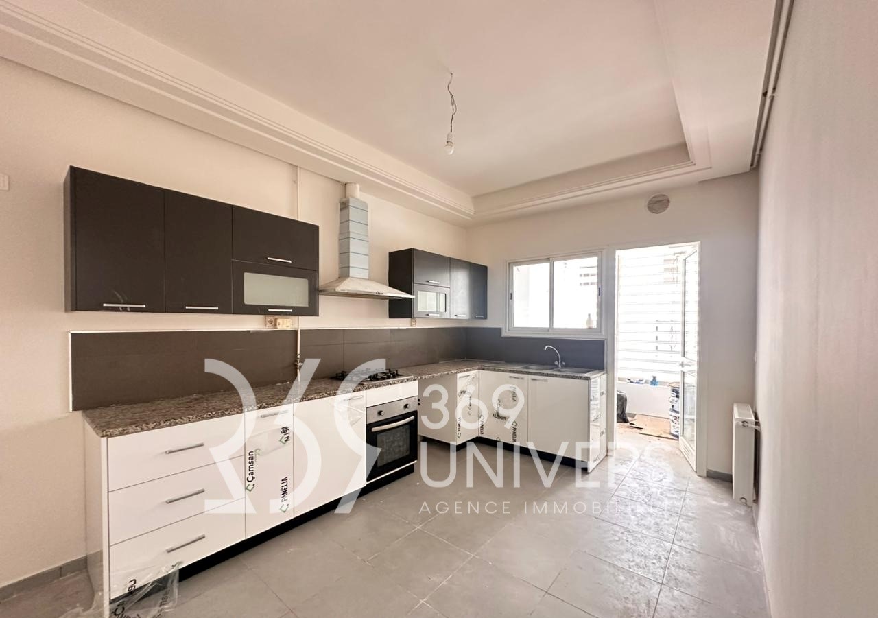 Ain Zaghouan Jardins de Carthage Location Appart. 2 pices Appartement avec balcon aux jdc ref ra143