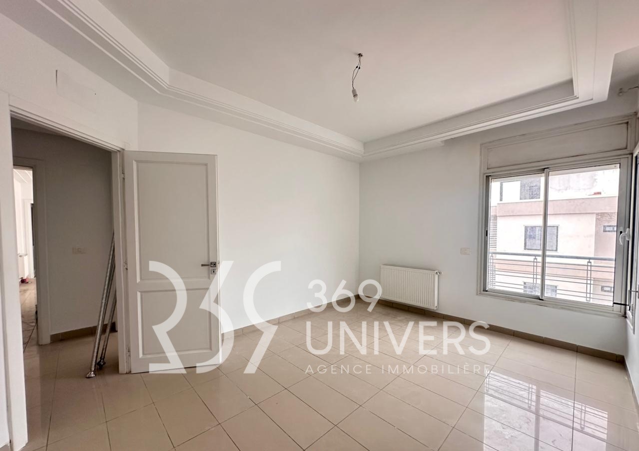 Ain Zaghouan Jardins de Carthage Location Appart. 2 pices Appartement avec balcon aux jdc ref ra143