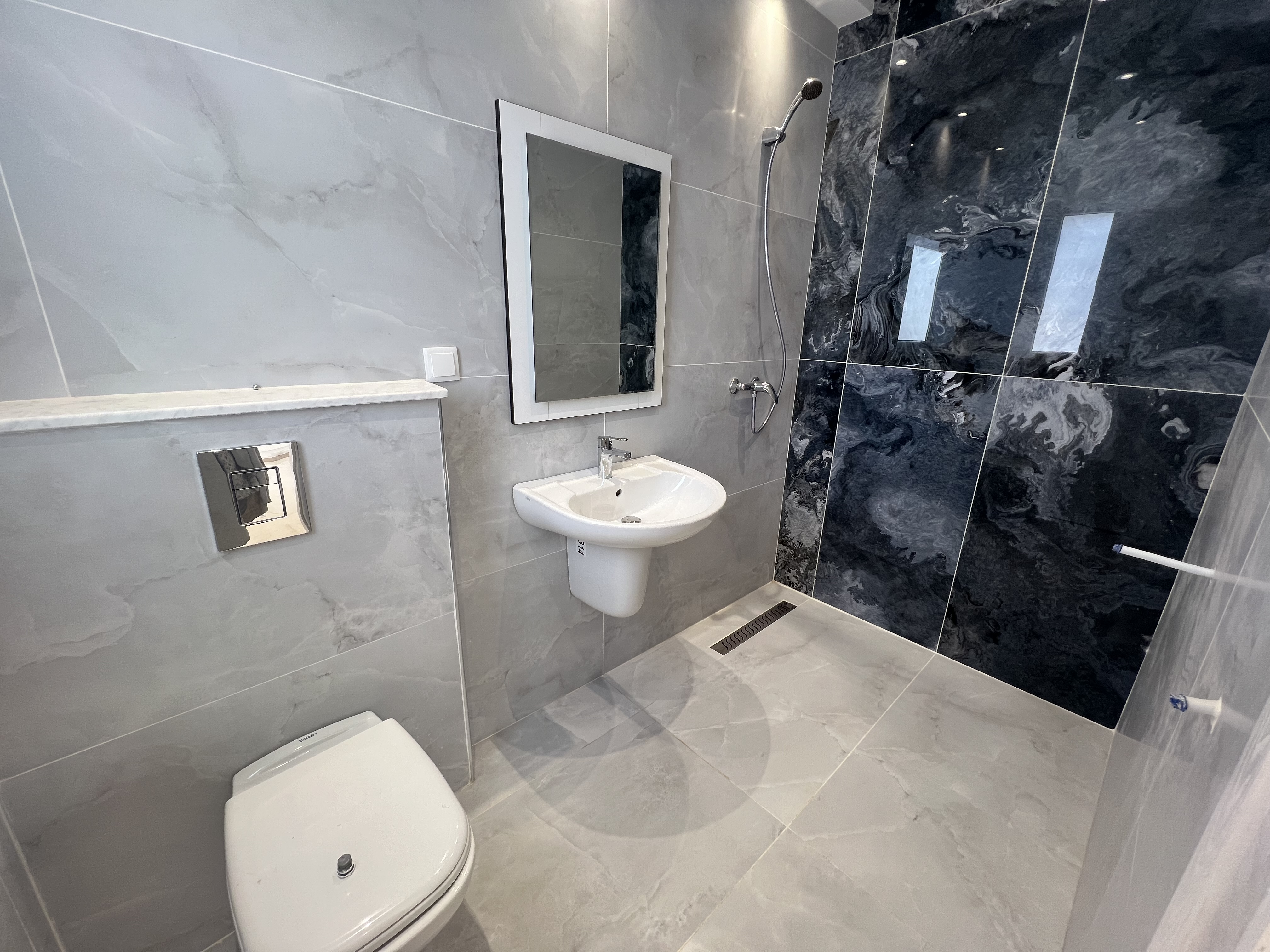 La Soukra La Soukra Location Maisons Un tage de villa disponible 1er juillet