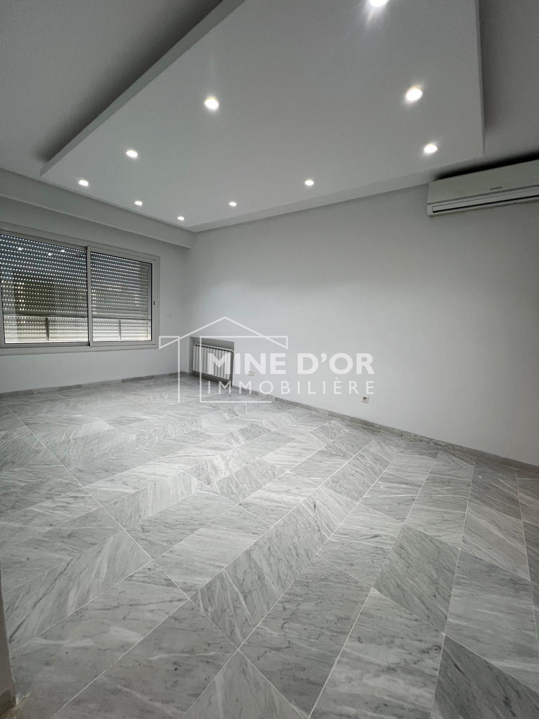 Cite El Khadra Zone urbaine nord Location Appart. 2 pices Appartement s1 haut standing au centre urbain
