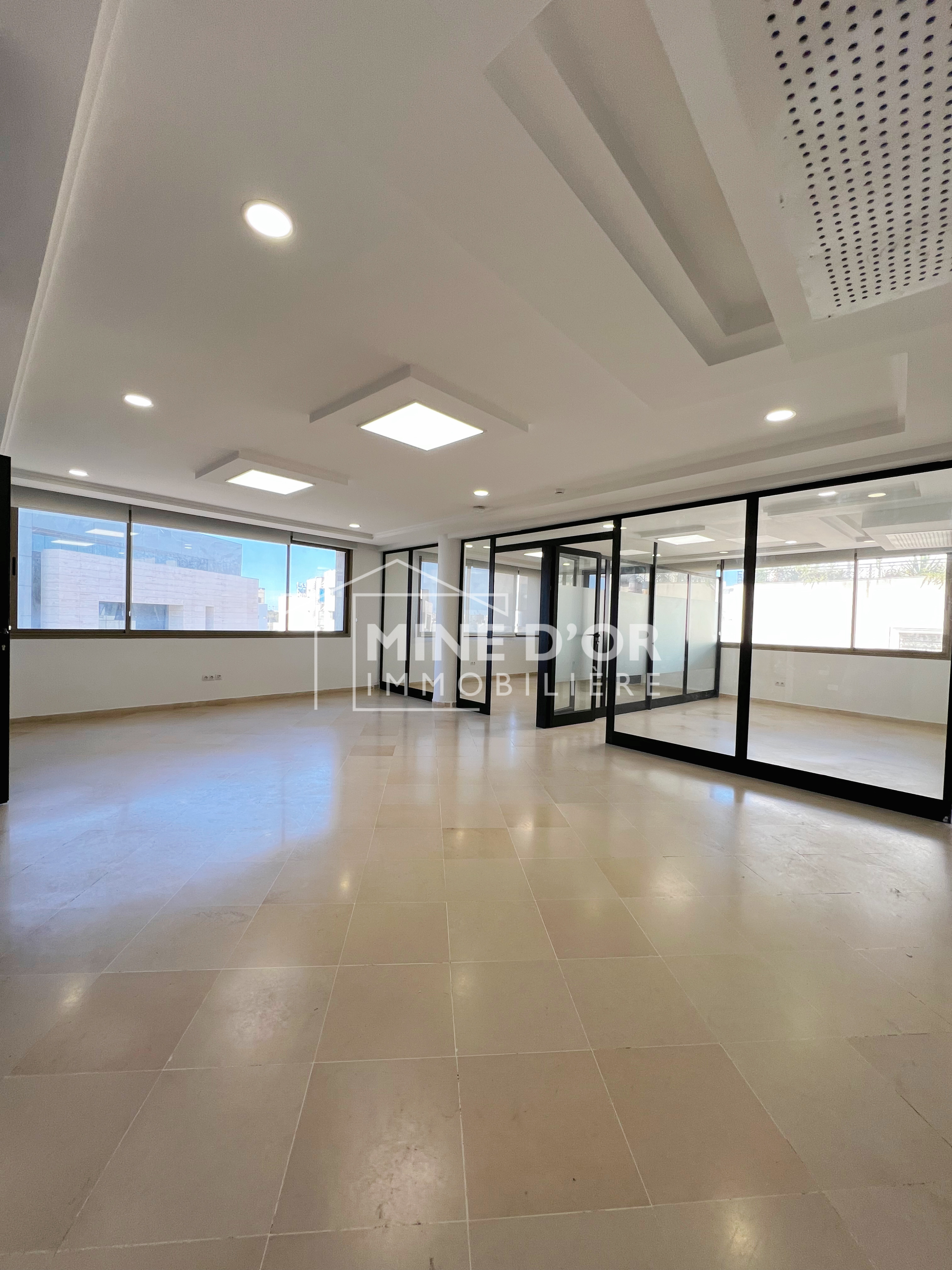 La Marsa Berge Du Lac Bureaux & Commerces Bureau Al bureau bien amenag de 350m au berges du lac 2