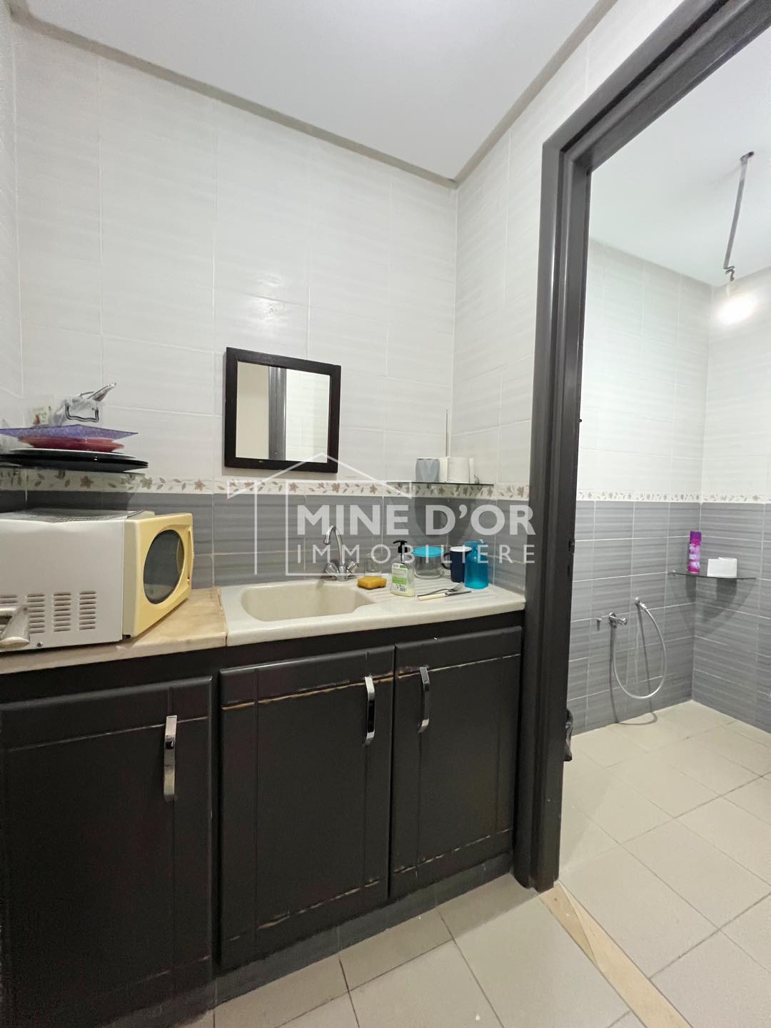 La Soukra Charguia 2 Bureaux & Commerces Bureau Bureau h3 130m2 neuf  charguia 2