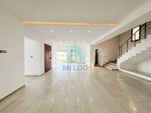 Hammamet Hammamet Vente Maisons Villa de standing avec piscine  ref216a
