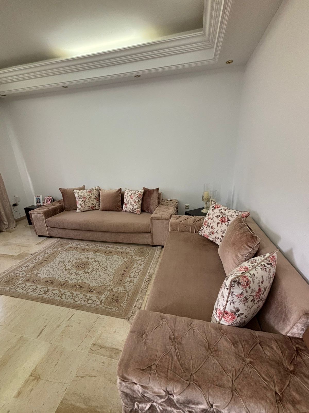 Raoued Cite El Ghazala 1 Salon - Salle  manger  Salons Salon en tres bonne etat
