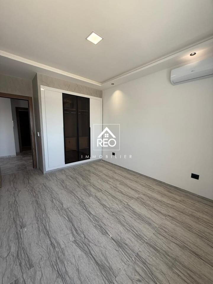 La Marsa El Aouina Vente Appart. 1 pice A  la nouvelle soukra un appartement s1
