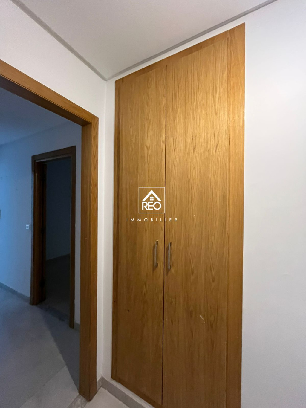 La Marsa El Aouina Location Appart. 2 pices Un appartement 125m s2 situ  cit wahat