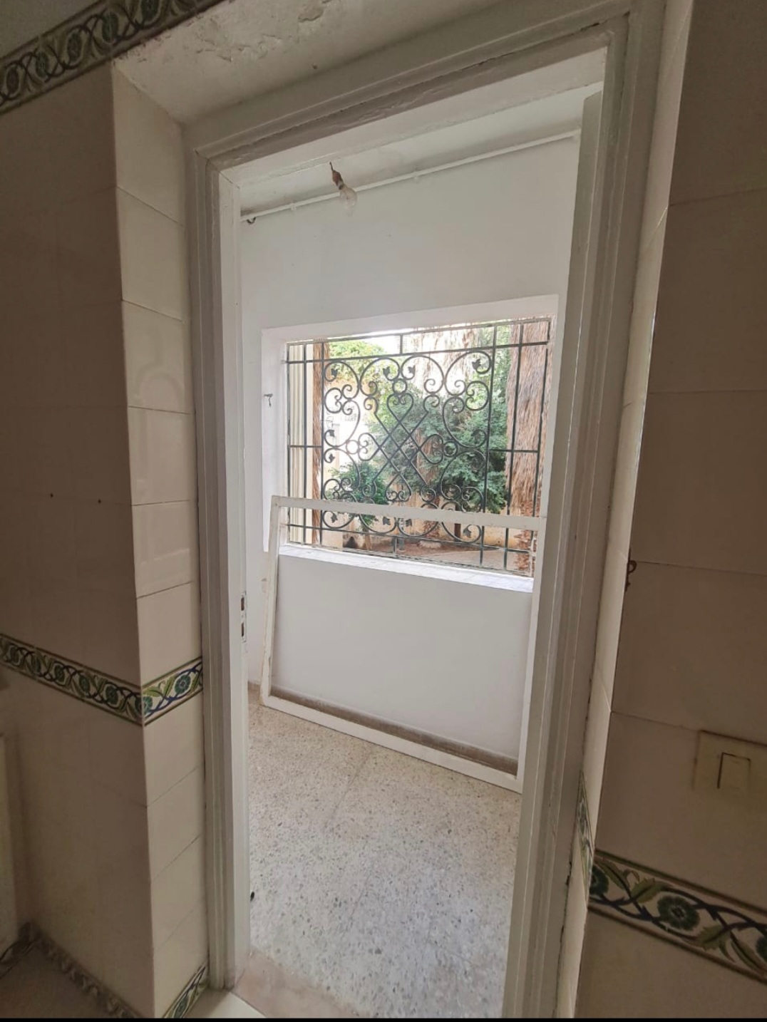 El Menzah El Manar 1 Location Appart. 2 pices Studio s1 2me tage