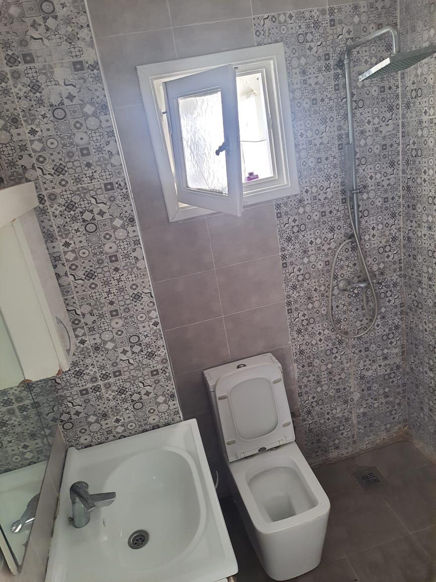El Menzah El Manar 1 Location Appart. 2 pices Studio s1 meubl haut standing