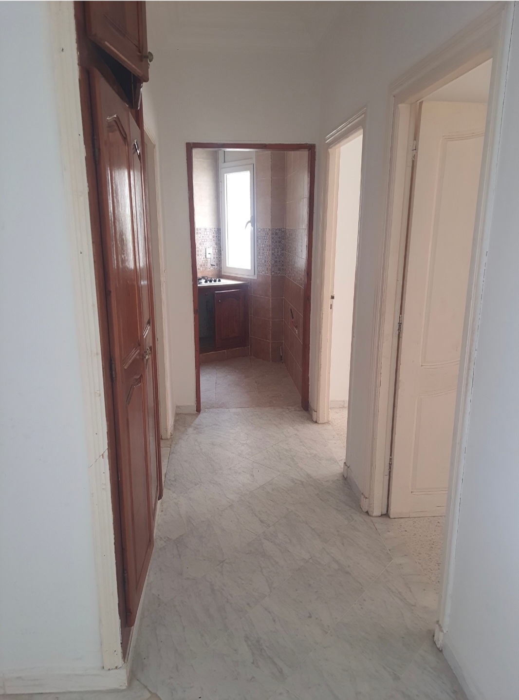 El Menzah El Manar 1 Location Appart. 2 pices Etage de villa s2