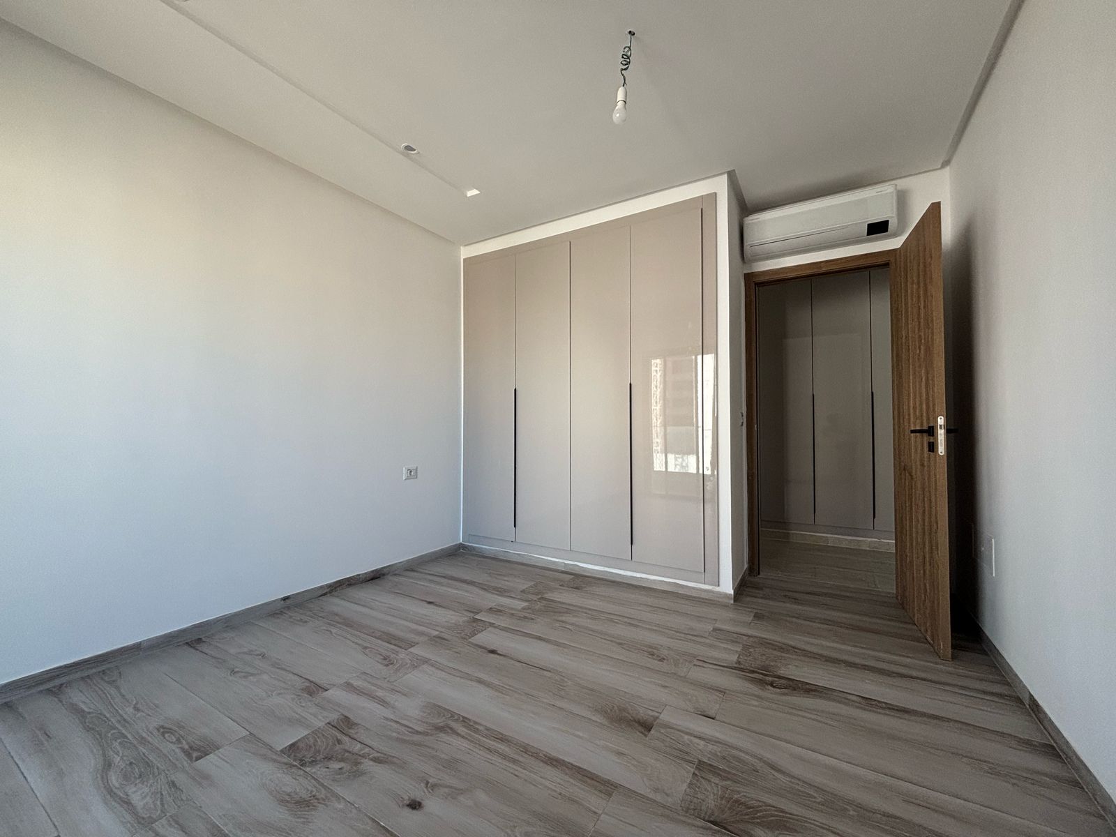Ain Zaghouan Jardins de Carthage Location Appart. 4 pices Appartement s3 neuf aux jardins de carthage