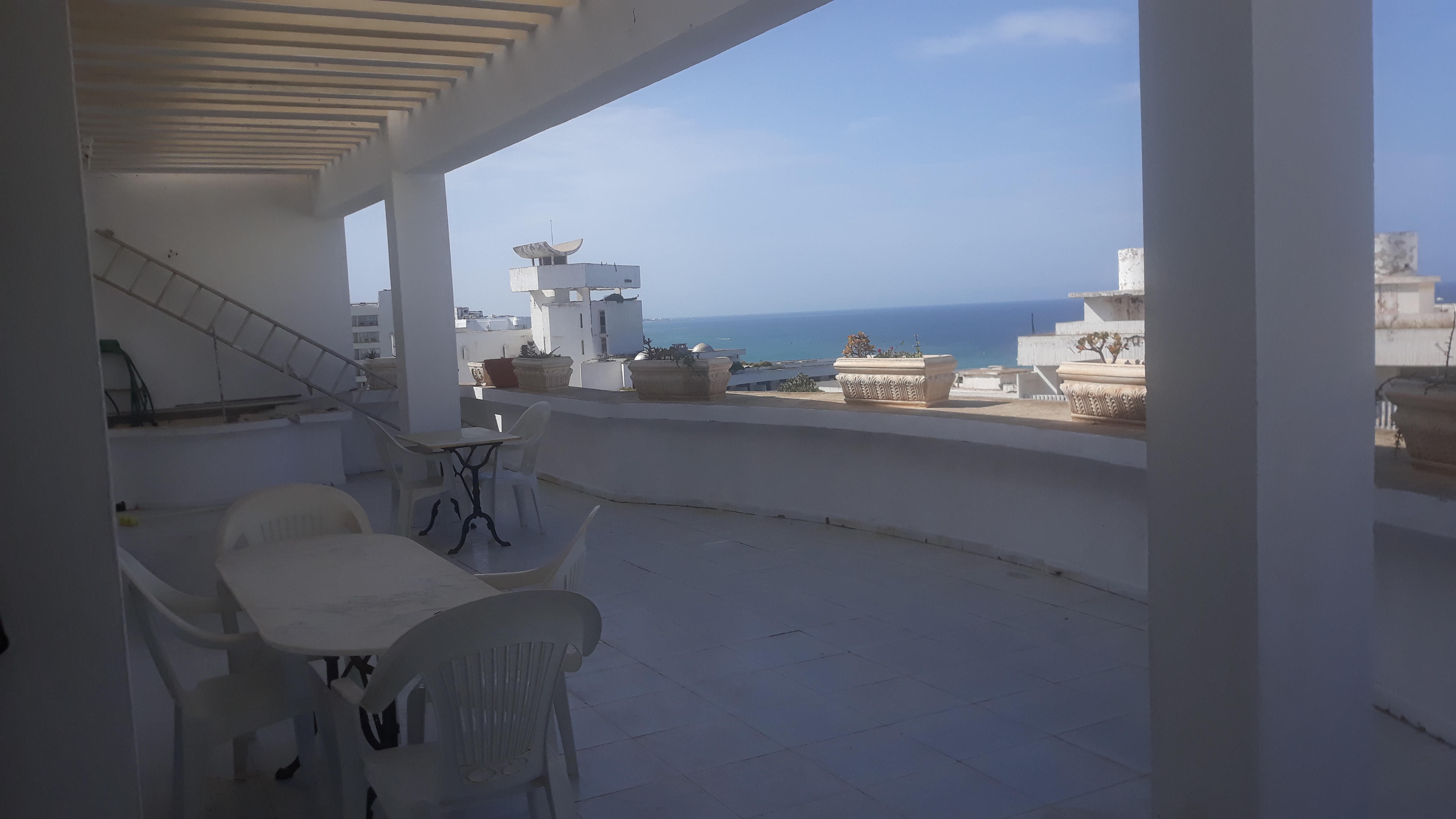 Sousse Ville Sousse Corniche Vente Appart. 4 pices Bord de mer  vue mer
