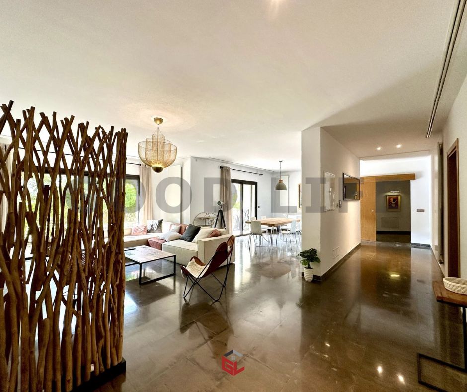 La Marsa Marsa Safsaf Location Appart. 5 pices+ S4 meubl avec jardin  la marsa