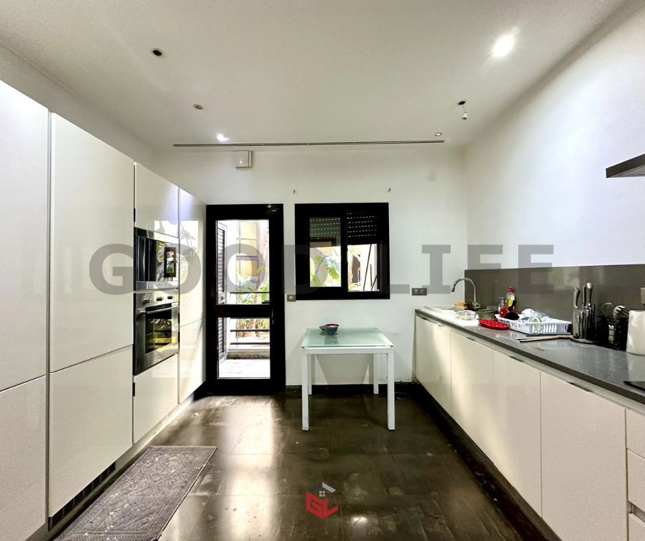 La Marsa Marsa Safsaf Location Appart. 5 pices+ S4 meubl avec jardin  la marsa