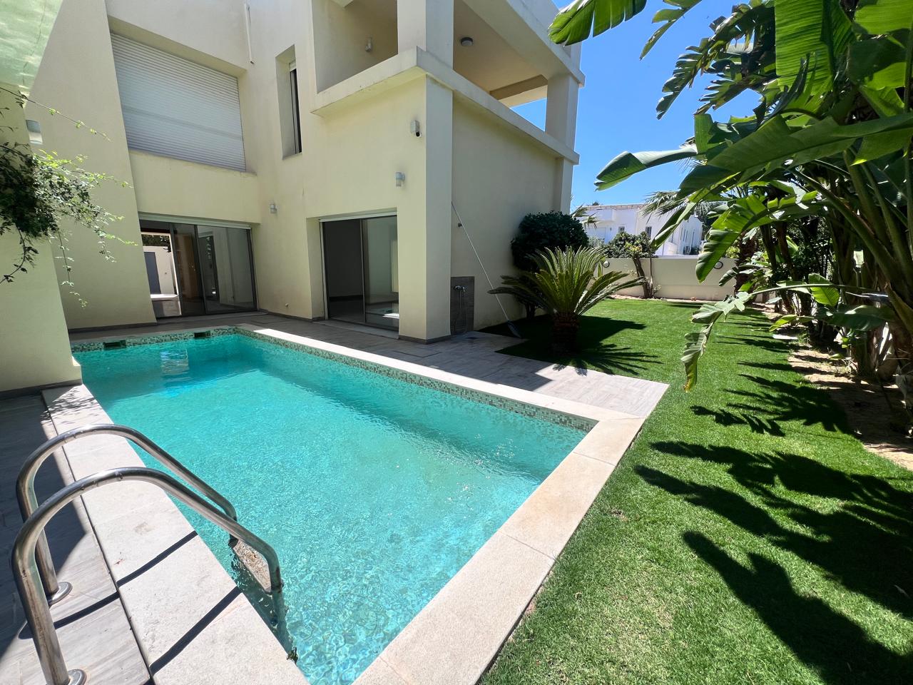 Ain Zaghouan Jardins de Carthage Location Maisons Magnifique villa au jardins de carthage