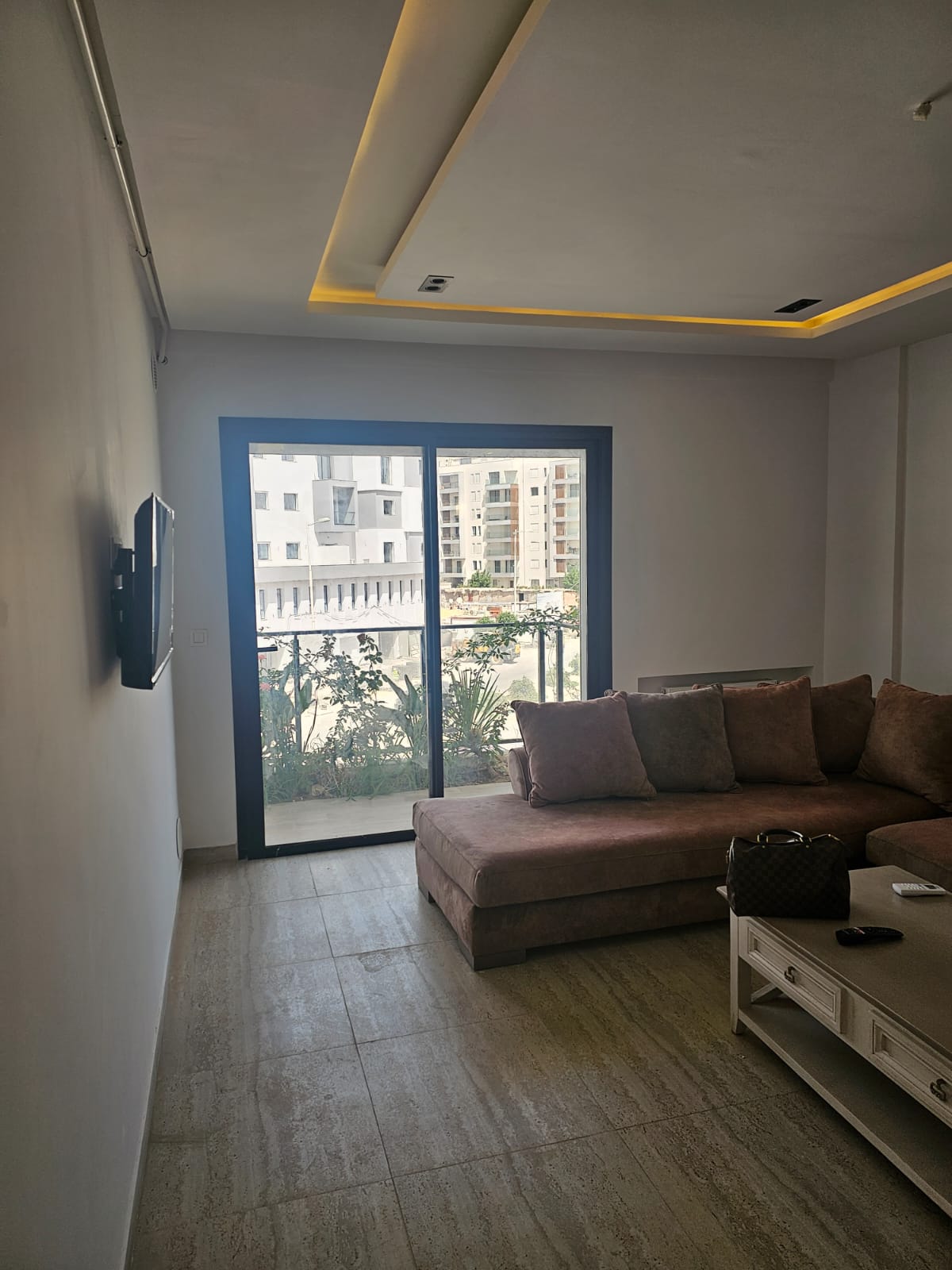 Ain Zaghouan Ain Zaghouan Location Appart. 1 pice S1 meubl  l   ain zaghouan nord