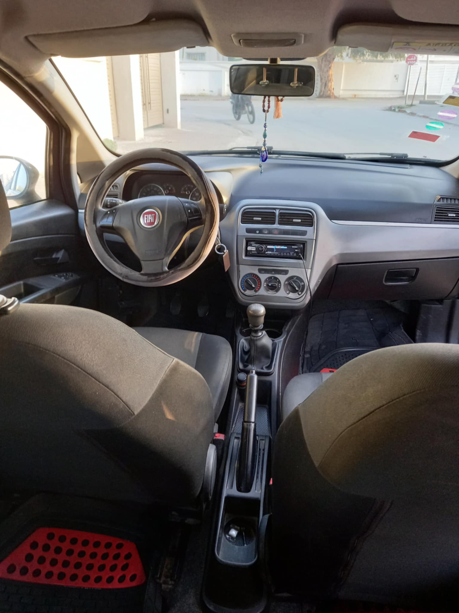 Rades Rades Plage Fiat Grande Punto Num 22512785