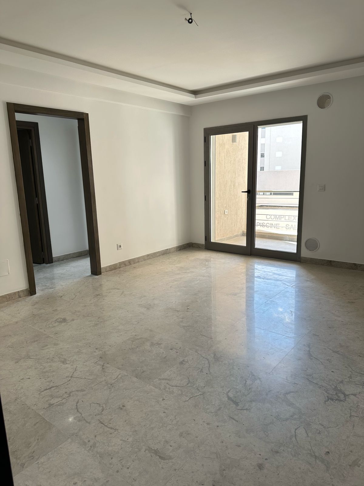 La Marsa El Aouina Location Appart. 2 pices S1  cit l'wahat