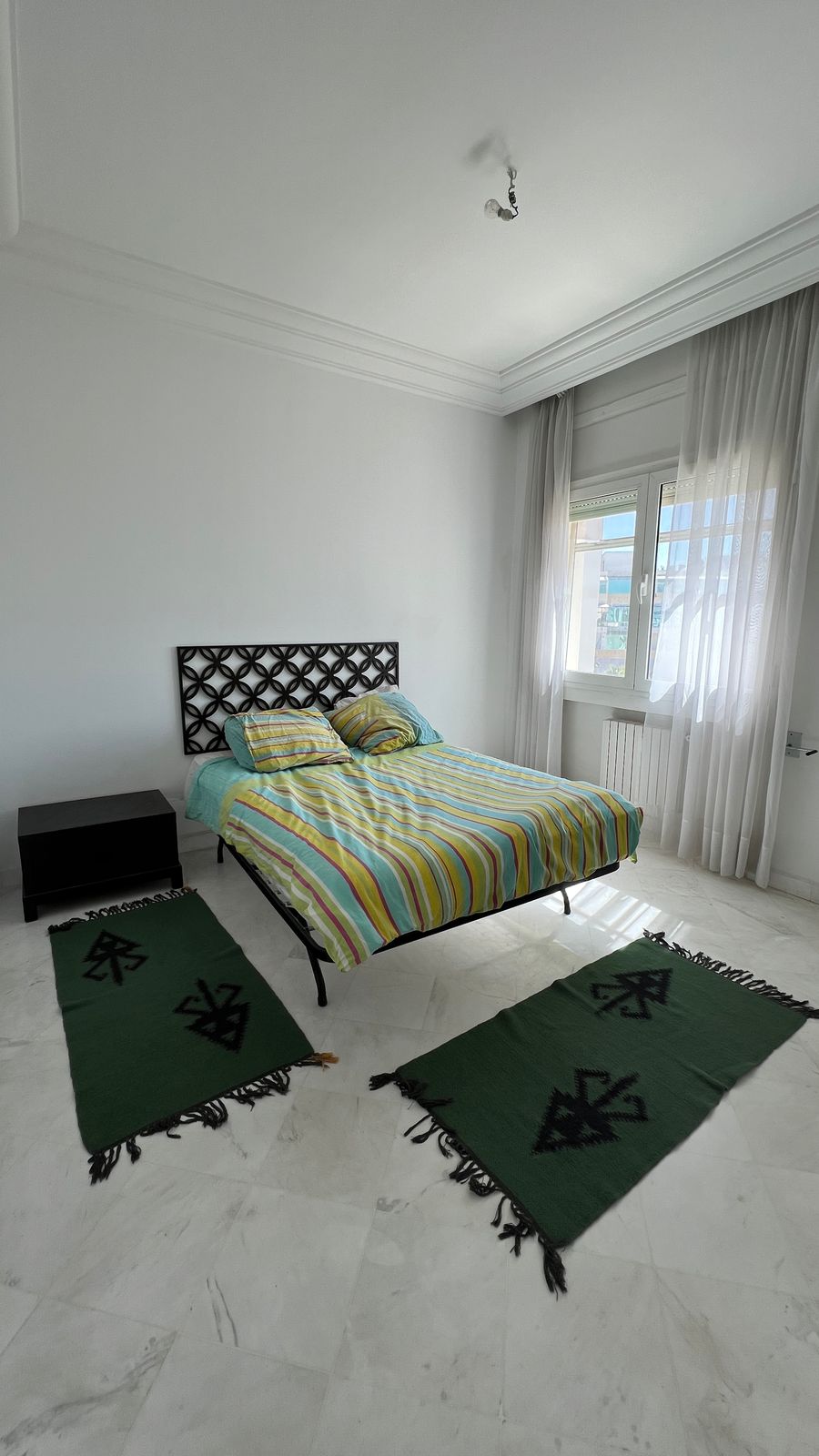 Cite El Khadra Zone urbaine nord Location Appart. 3 pices S2 meubl lac 1