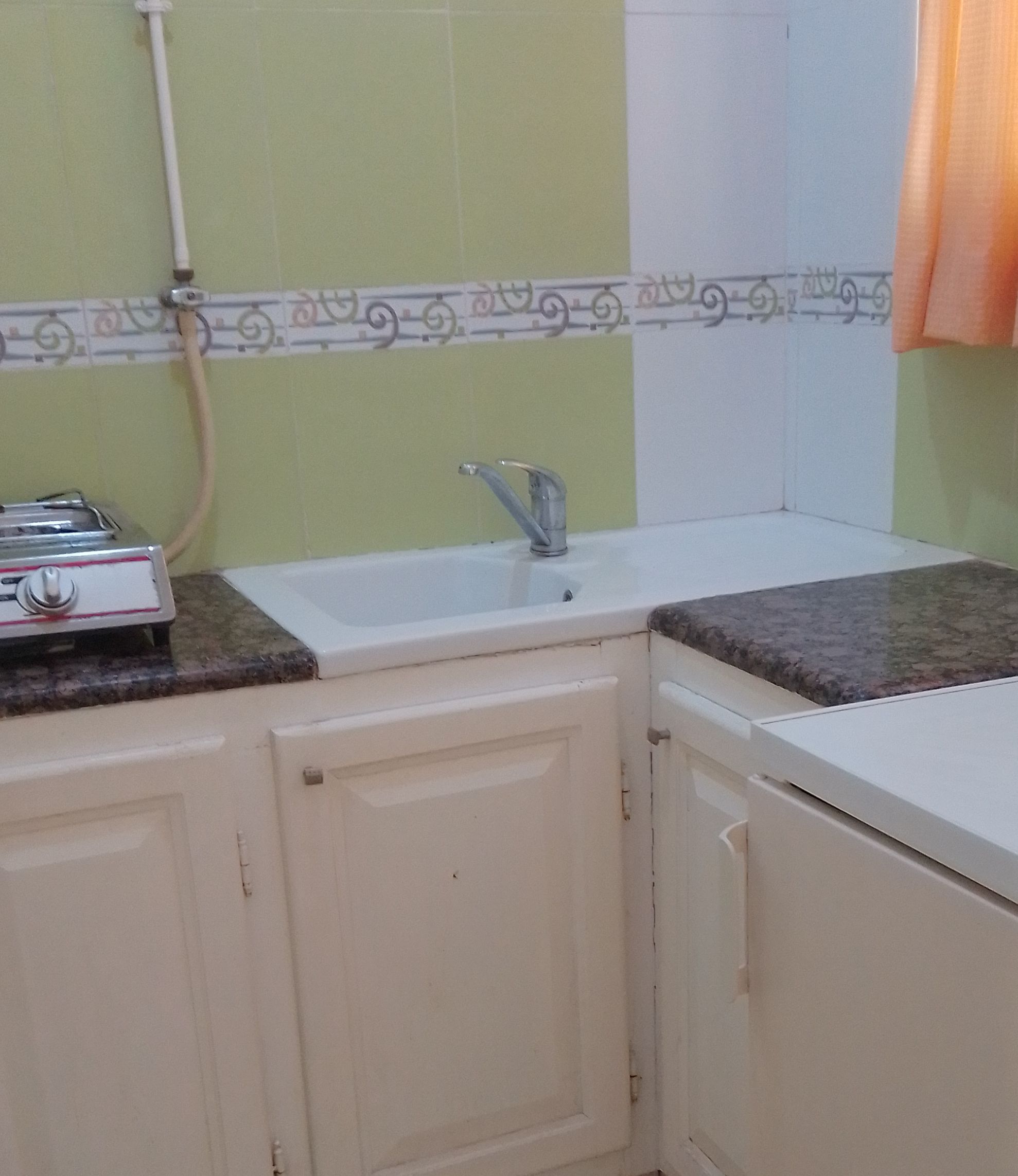 Gabes Sud Cite Ezzouhour 1 Location Appart. 2 pices Studio meubl  l'anne