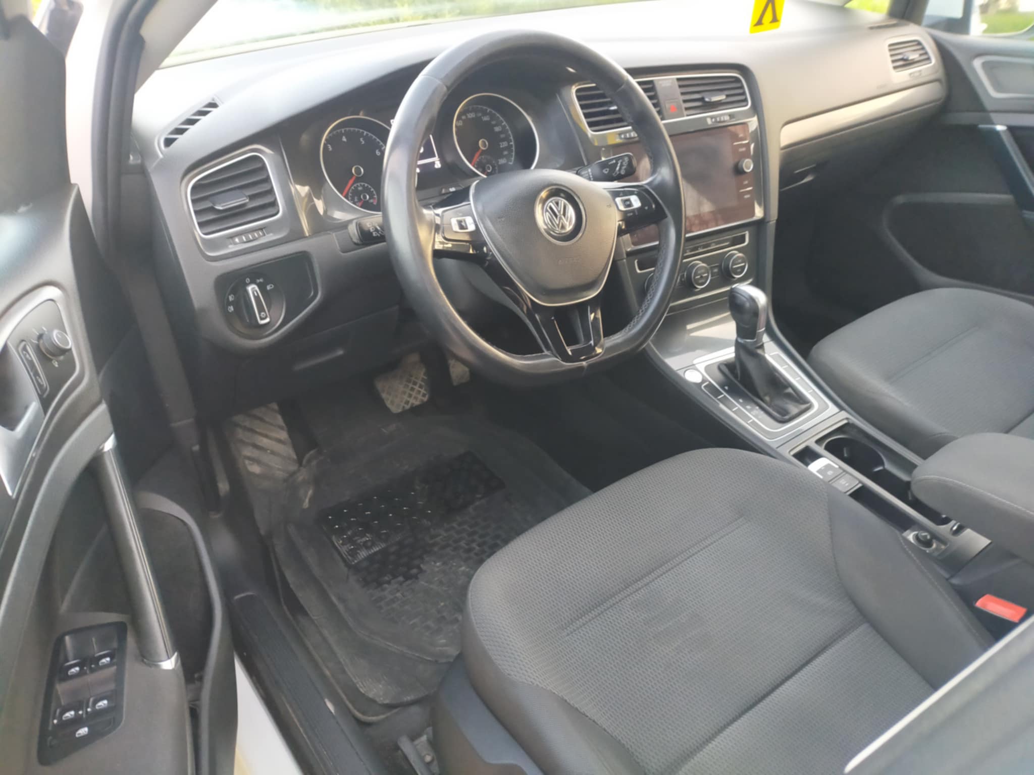 Dar Chaabane Elfehri Dar Chaabane Elfehri Volkswagen Golf 7 Golf 7 boite auto tsi