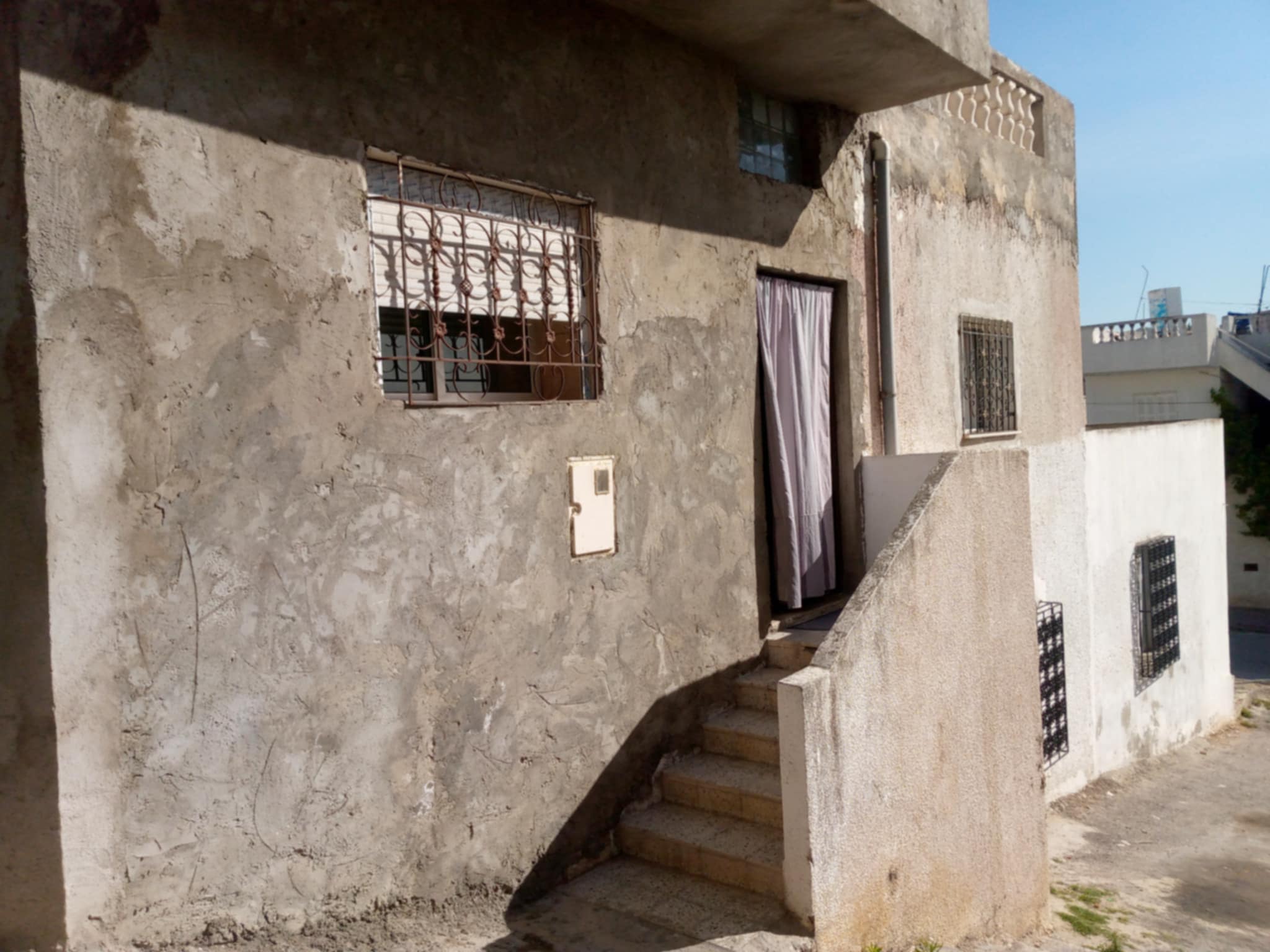 El Omrane Superieur Cite Ibn Khaldoun Vi Vente Appart. 3 pices S plus 2 plus studio