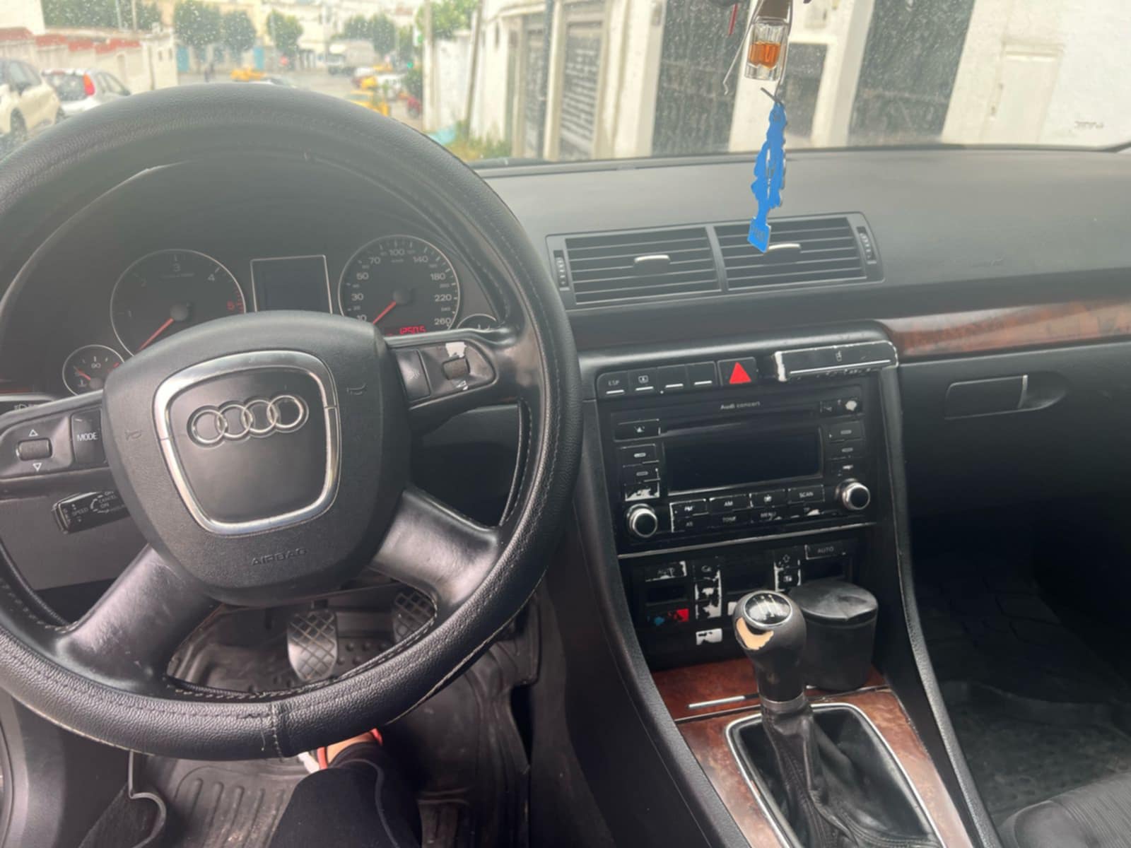 Sidi El Bechir Monfleury Audi A4 Audi a4 en trs bon tat