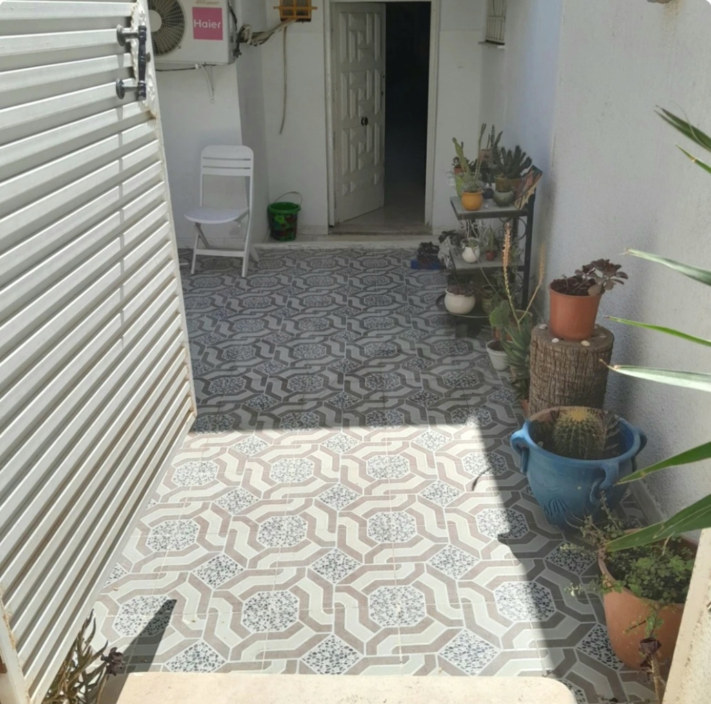 Ariana Ville El Menzah 6 Location Appart. 2 pices Grand s1 vide uv4 menzah 6