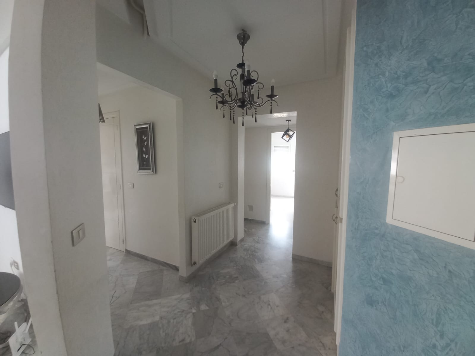 La Marsa El Aouina Location Appart. 4 pices Appartement s3 vide  l'aouina