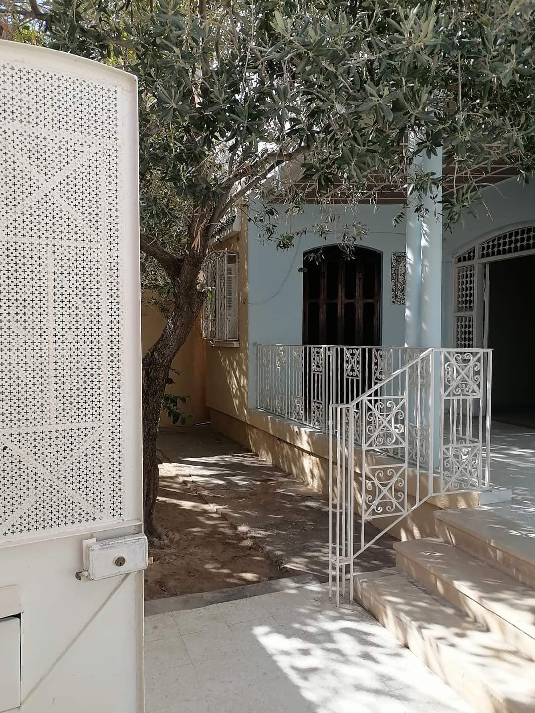 Gafsa Sud Doualy Gafsa Location Maisons Villa etage rez de chausse entre independende