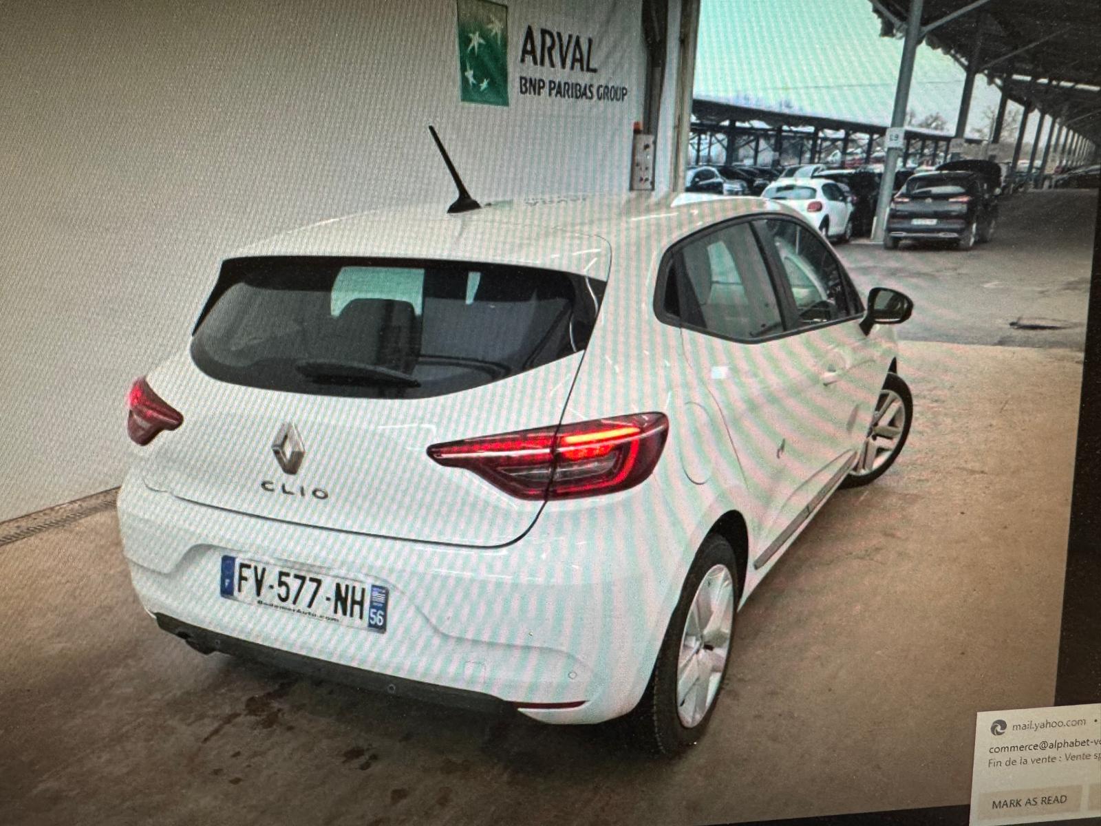 Ain Zaghouan Jardins de Carthage Renault Clio Clio 5  blanche  tat neuf