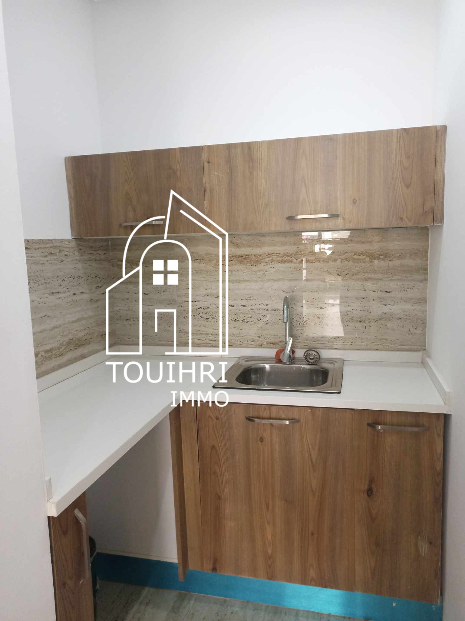 La Soukra La Soukra Bureaux & Commerces Bureau Bureau commercial