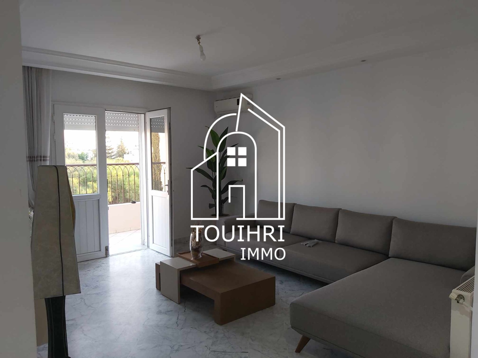 La Soukra Borj Louzir Location Appart. 3 pices Un appartement s2  a la soukra