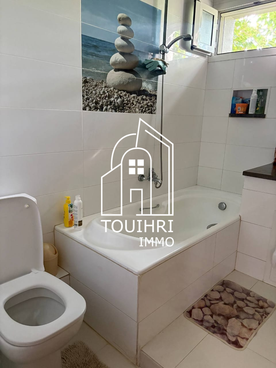 La Soukra Sidi Frej Vente Appart. 4 pices Un villa moderne a la soukra