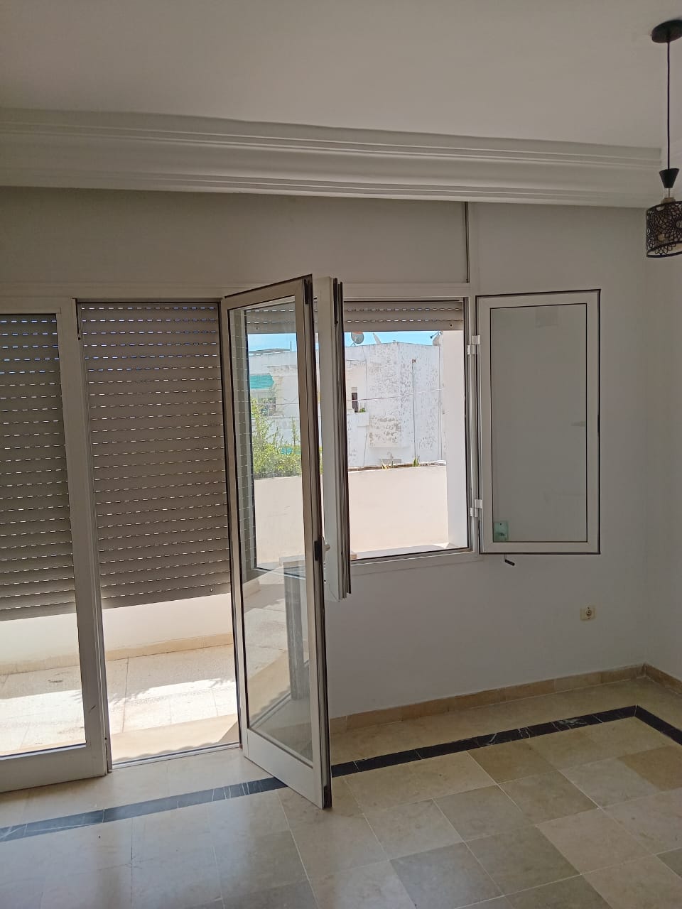 La Soukra Borj Louzir Vente Appart. 3 pices Appartement s 2
