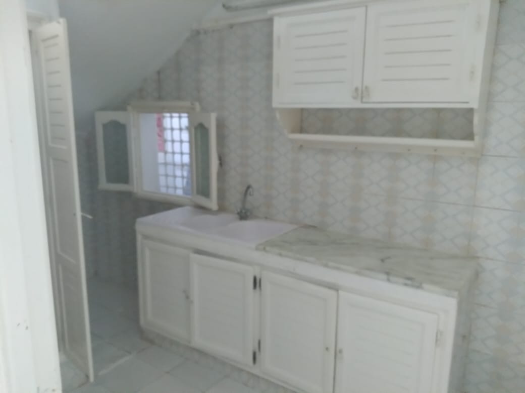 Hammamet Hammamet Location Appart. 3 pices Maison r3 au rdc