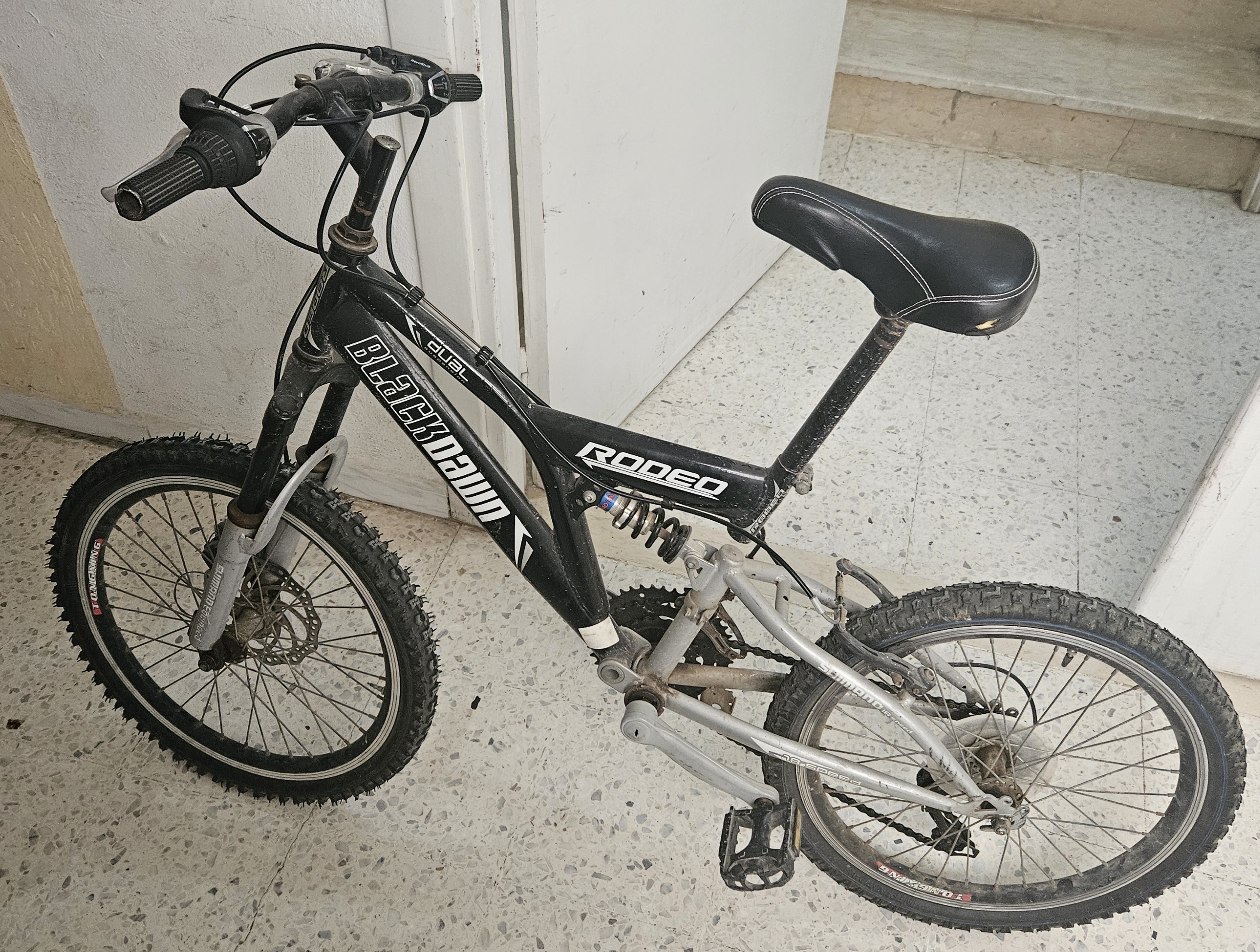 El Mourouj Cite El Mourouj 3 Bis Autre Autre Velo 20 pouce rodeo