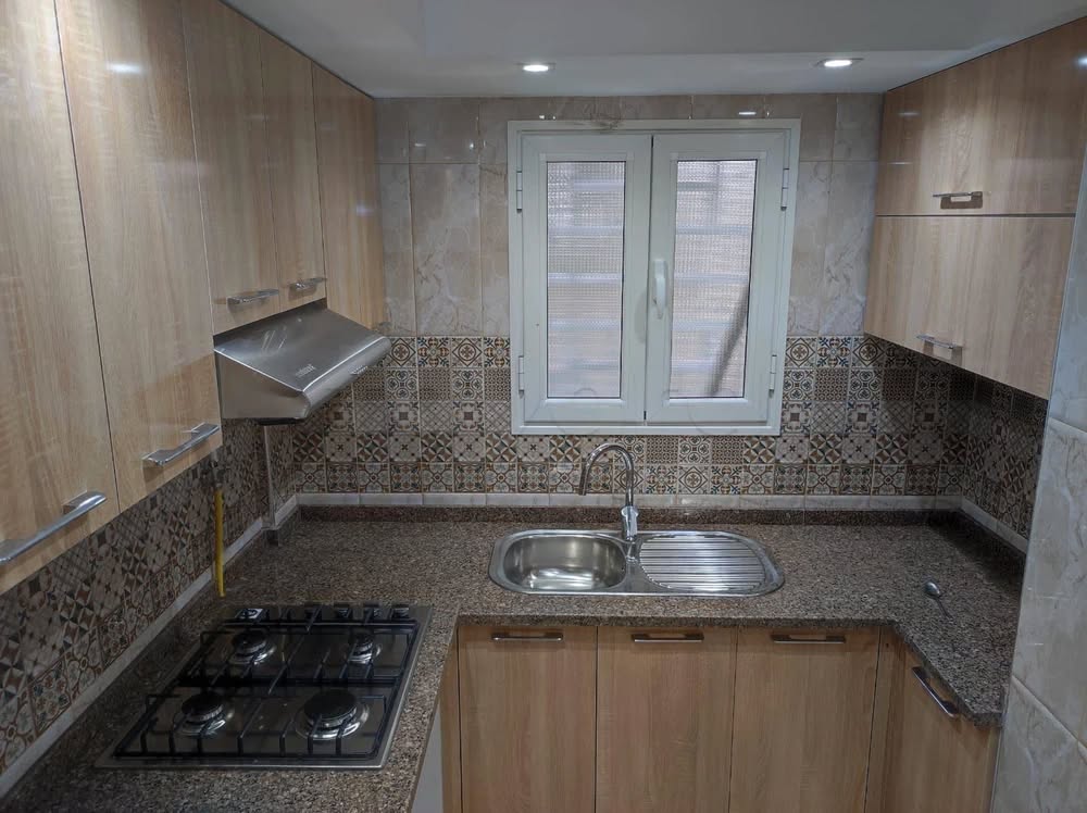 El Menzah El Manar 1 Location Appart. 1 pice S1 manar 1 haut standing