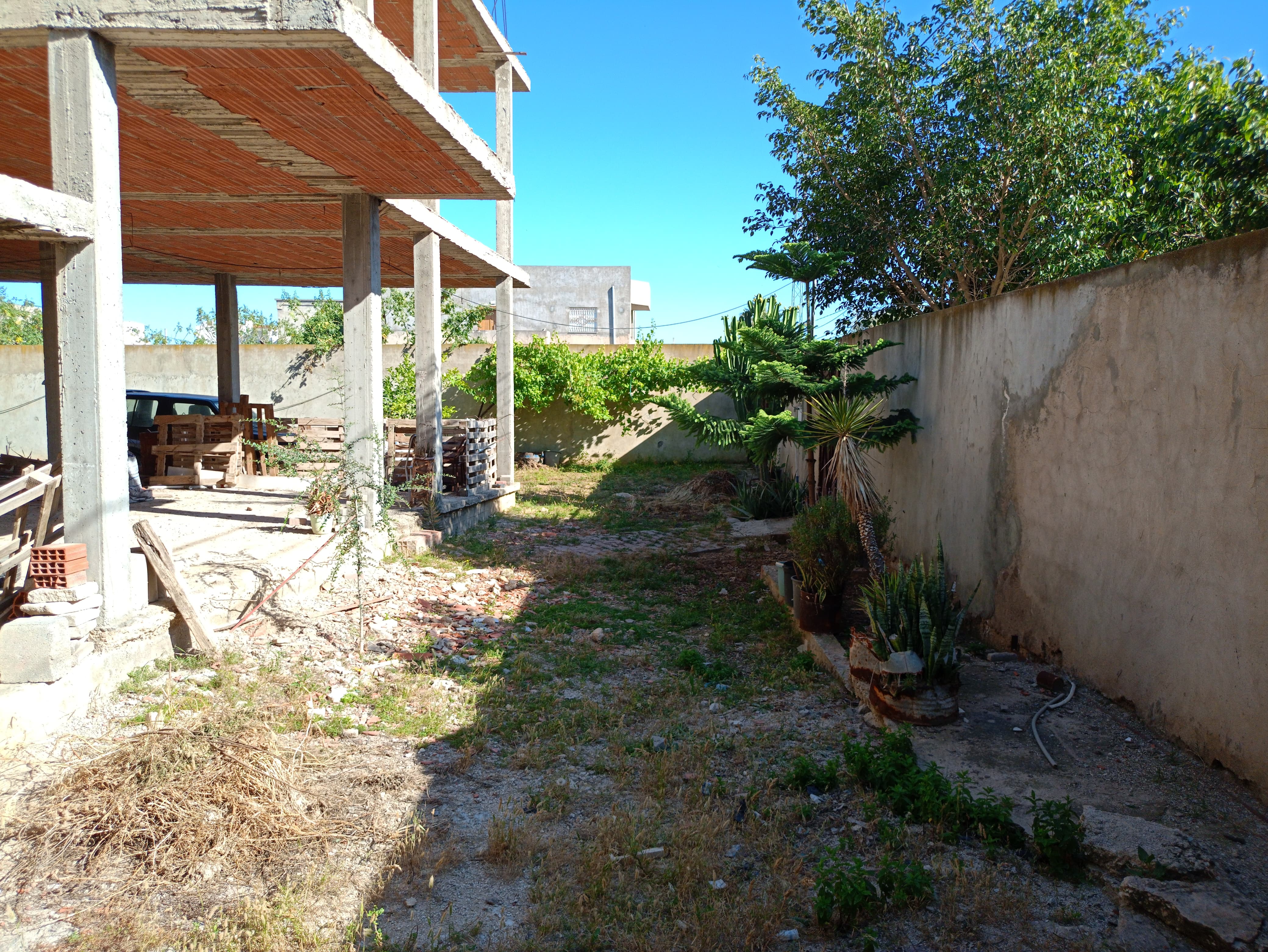 Raoued Borj Touil Vente Maisons Villa en construction  borj touil