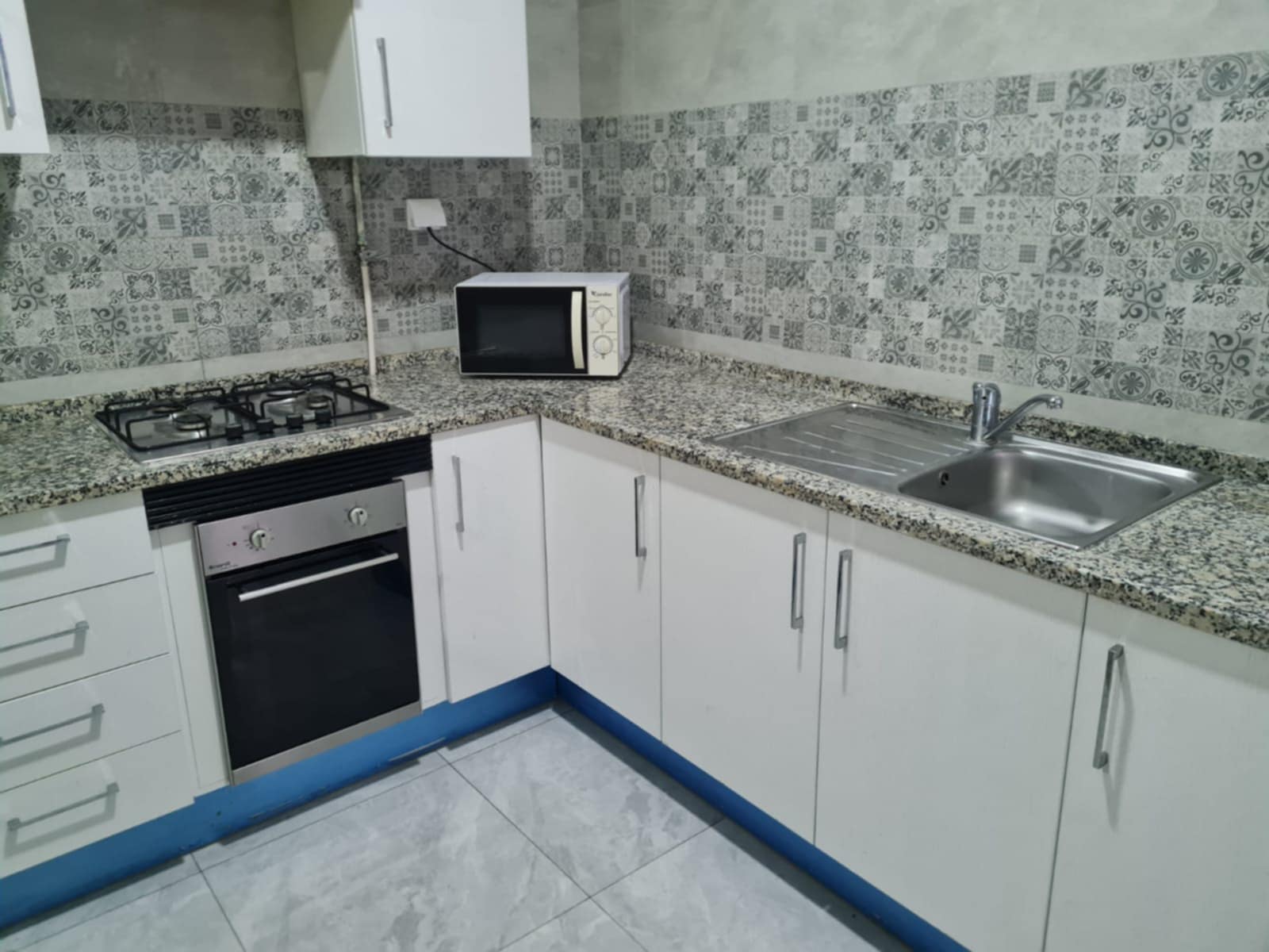 La Marsa El Aouina Vente Appart. 2 pices Apprtement meublee a wahat